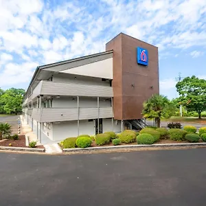 https://motel-6-charlotte-coliseum.1sthotelscharlotte.com