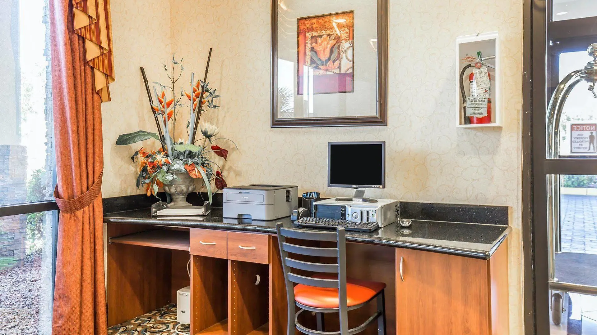 Comfort Inn & Suites Las Vegas - Nellis